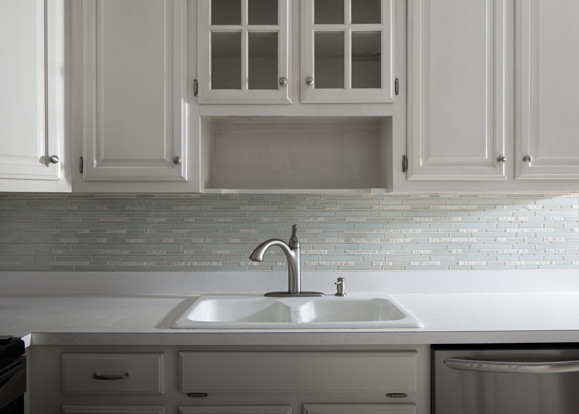 Turns Kitchen Sink Into Work of Art